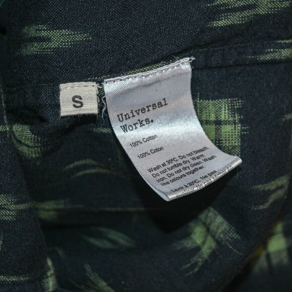 Universal Works Men's Long Sleeve Button up Shirt Black Green print sz Small - Picture 5 of 5